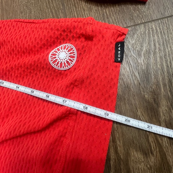 Soulcycke x KORAL Pump cowl-neck Pullover - Picture 8 of 9